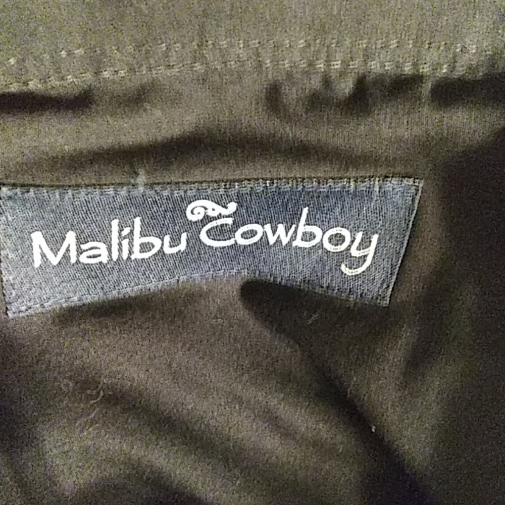 Shirts - Picture 4 of 4